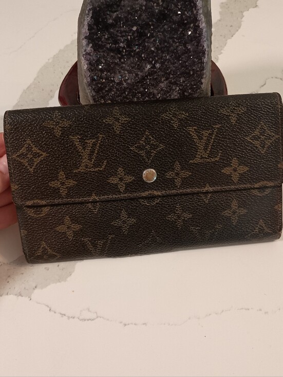 Louis Vuitton Handbags - AUTHENTIC Louis Vuitton Monogram Porte Tresor International Trifold Wallet
